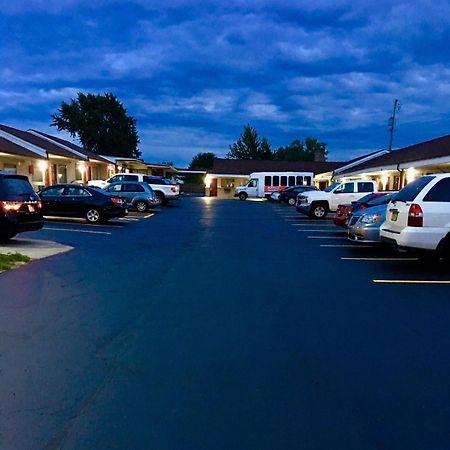 Budget Inn Williamsville Ngoại thất bức ảnh