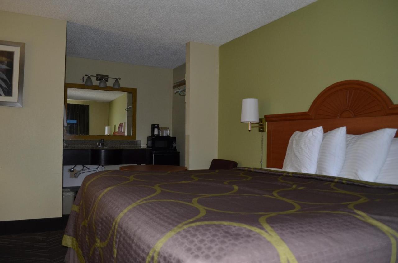 Budget Inn Williamsville Ngoại thất bức ảnh