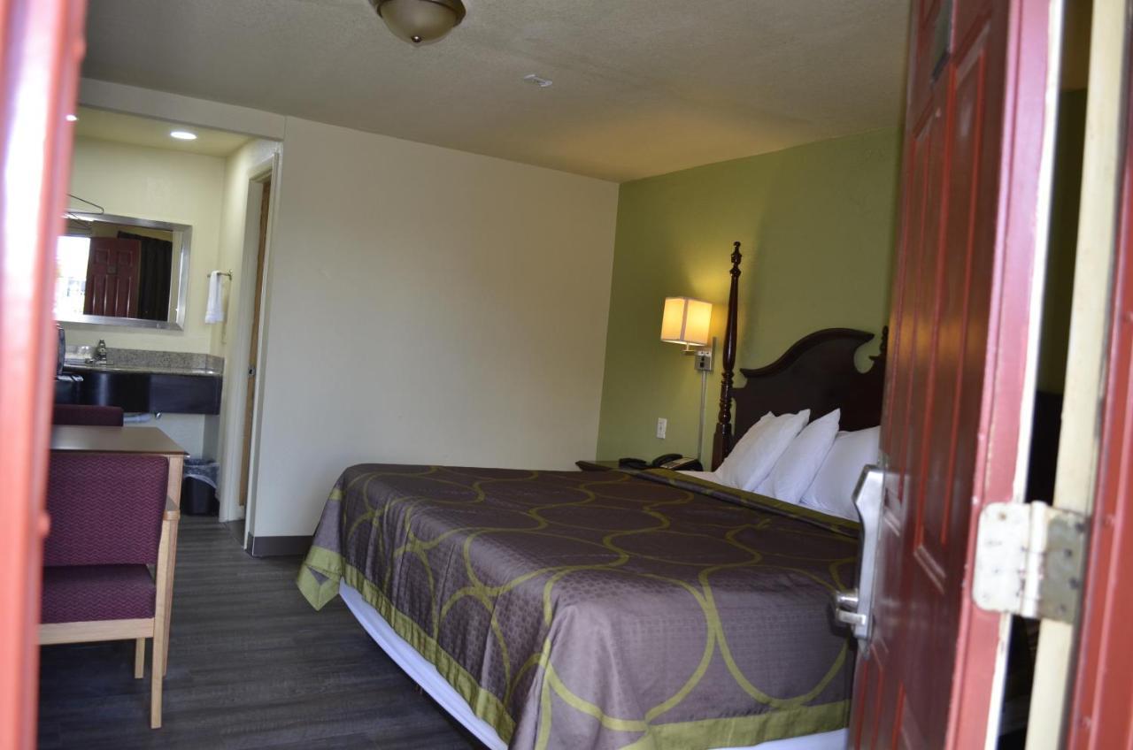 Budget Inn Williamsville Ngoại thất bức ảnh