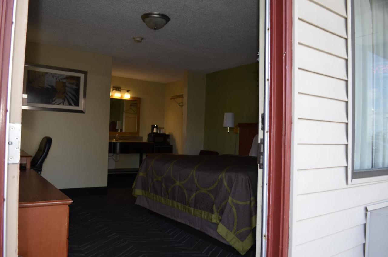 Budget Inn Williamsville Ngoại thất bức ảnh
