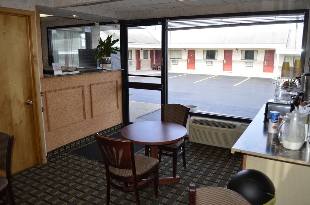 Budget Inn Williamsville Ngoại thất bức ảnh