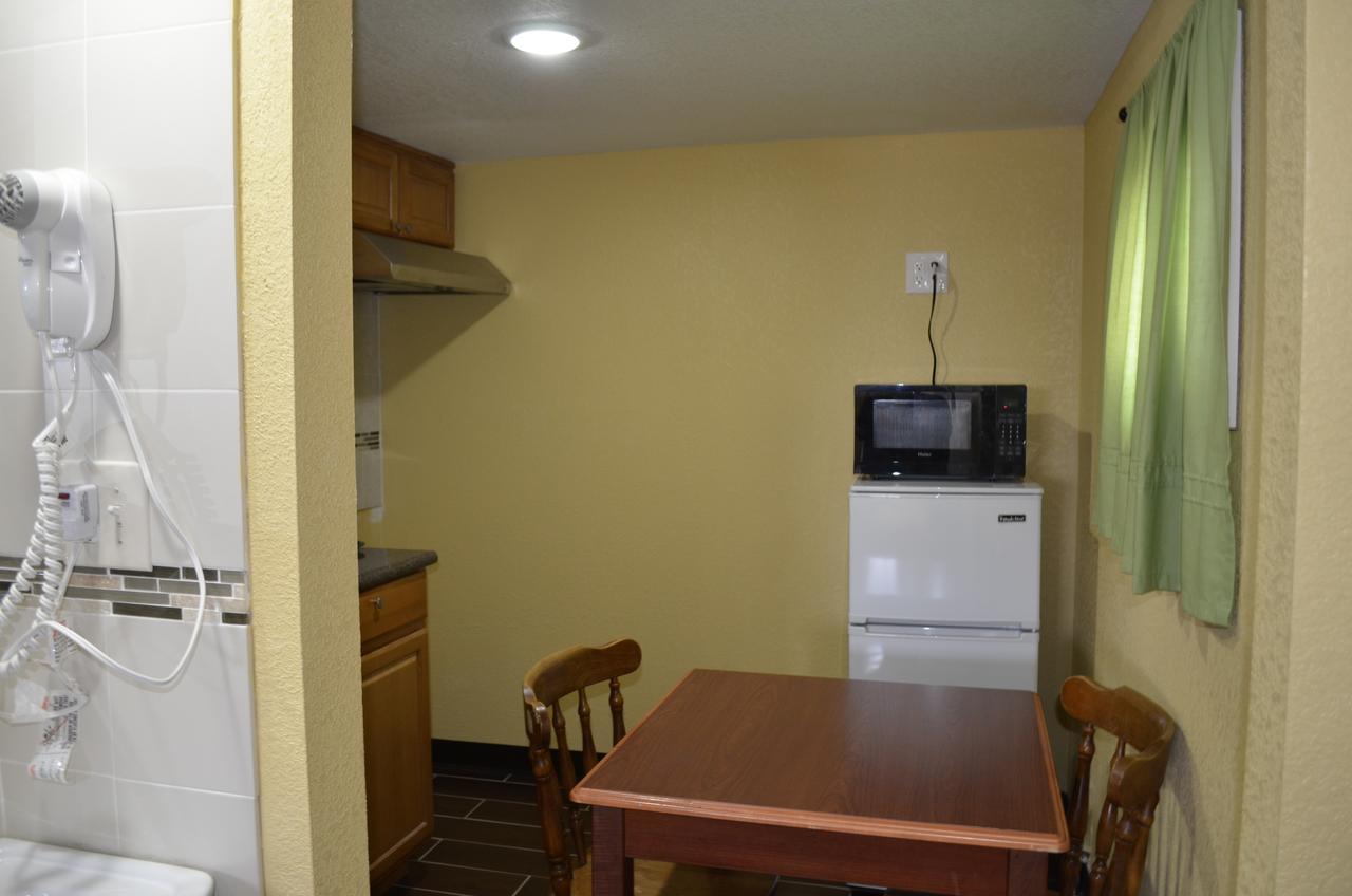 Budget Inn Williamsville Ngoại thất bức ảnh