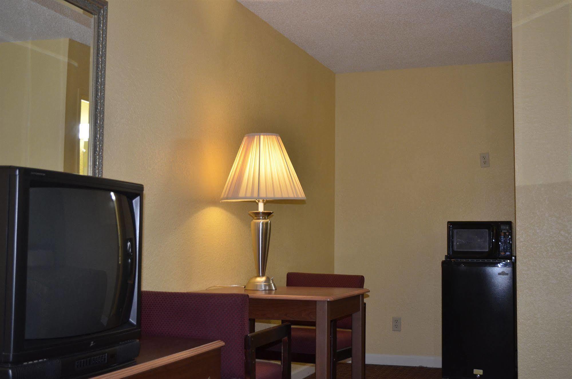 Budget Inn Williamsville Ngoại thất bức ảnh