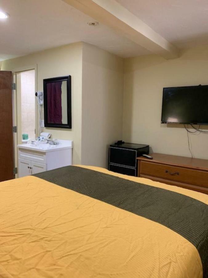 Budget Inn Williamsville Ngoại thất bức ảnh