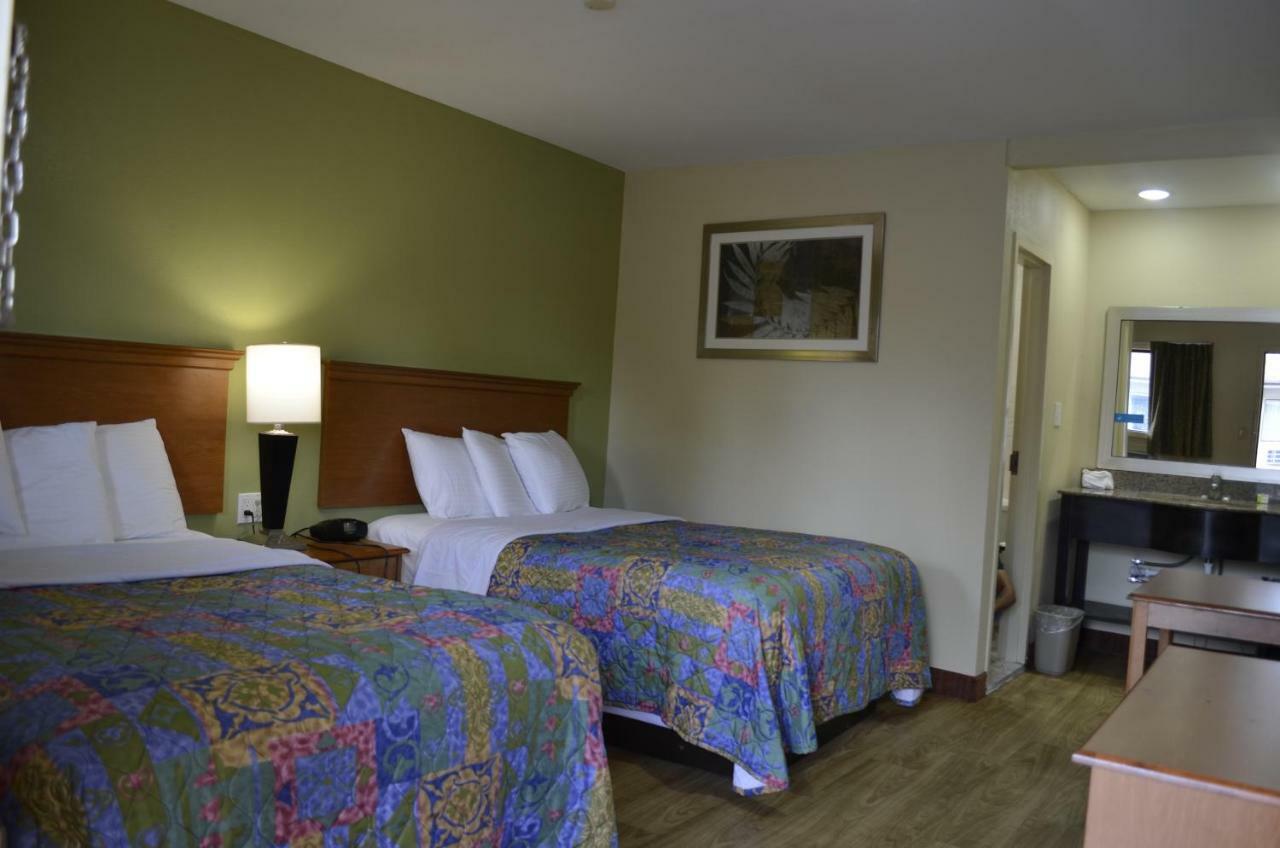 Budget Inn Williamsville Ngoại thất bức ảnh