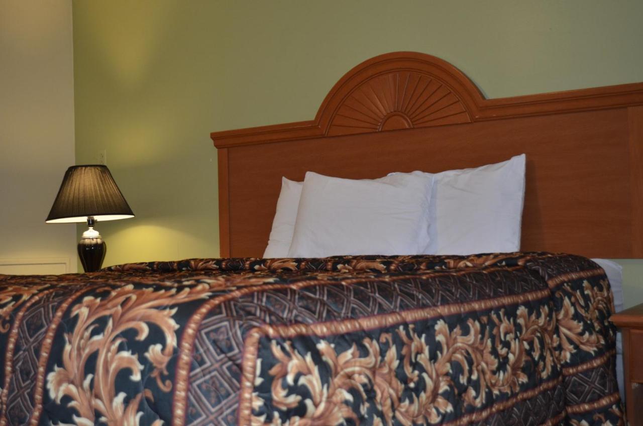 Budget Inn Williamsville Ngoại thất bức ảnh